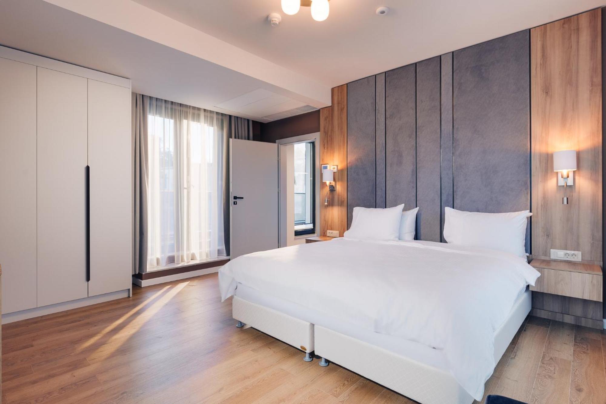Syndicate Lodging Aparthotel Cluj-Napoca Esterno foto